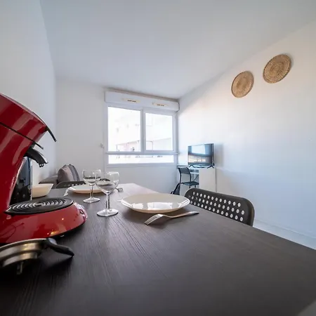 Equipe A 6min De La Gare St Charles Apartment
